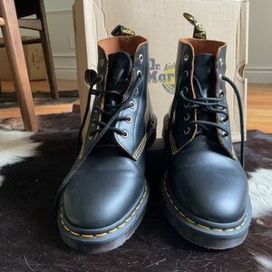 Dr Martens 101 smooth men’s 10US